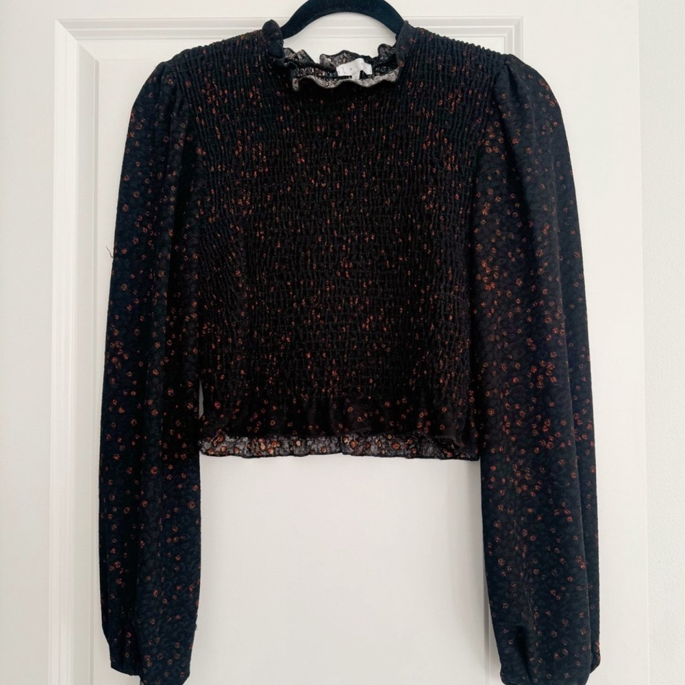 Leith Nordstrom women’s smocked cropped floral mock neck blouse shirt top SMALL